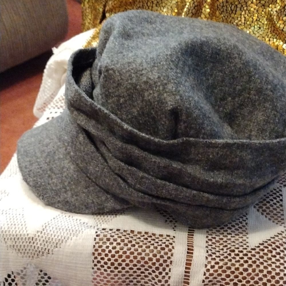 Angela William wool blend hat - Picture 2 of 4